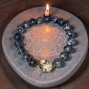 10mm Iolite bracelet 💙